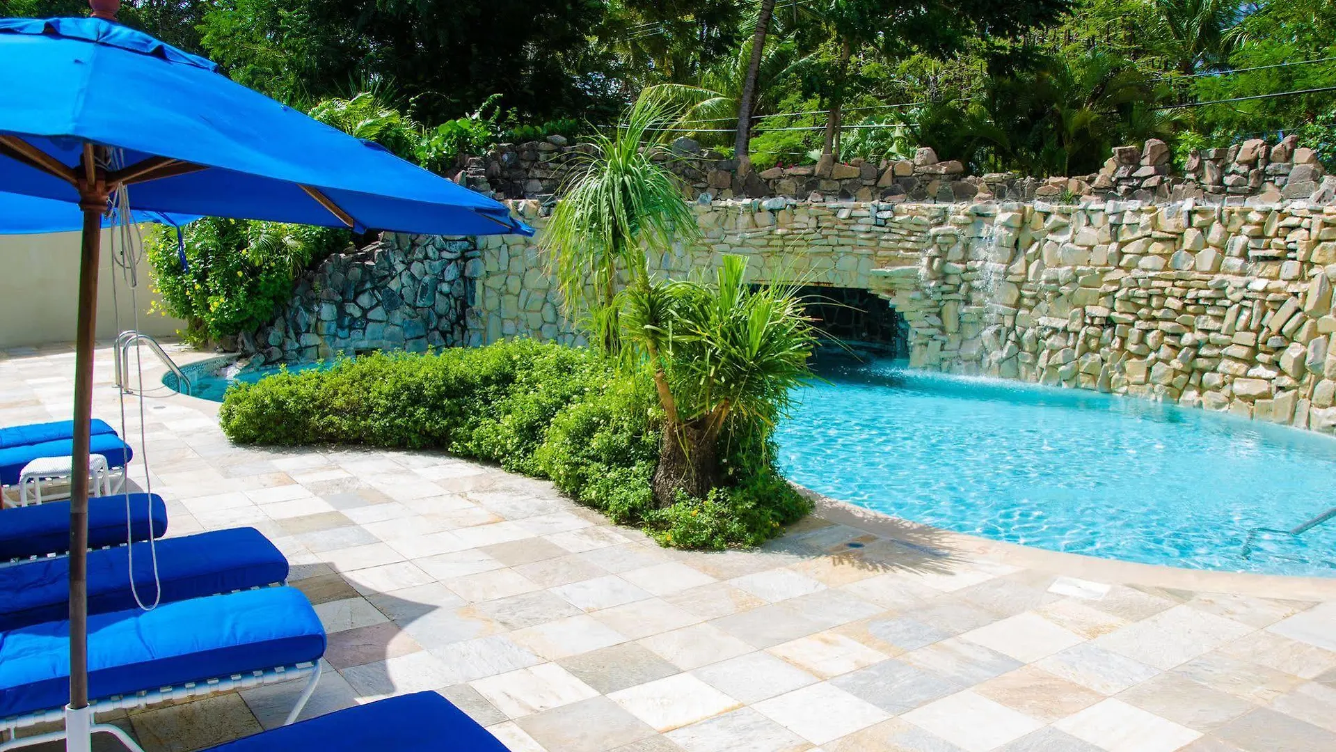 Mullins Bay Villas